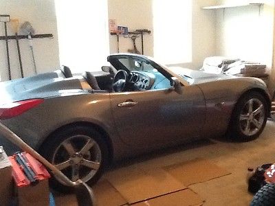 Pontiac: Solstice Base Convertible 2-Door Nice Sports Car, Nothing wrong, everything works