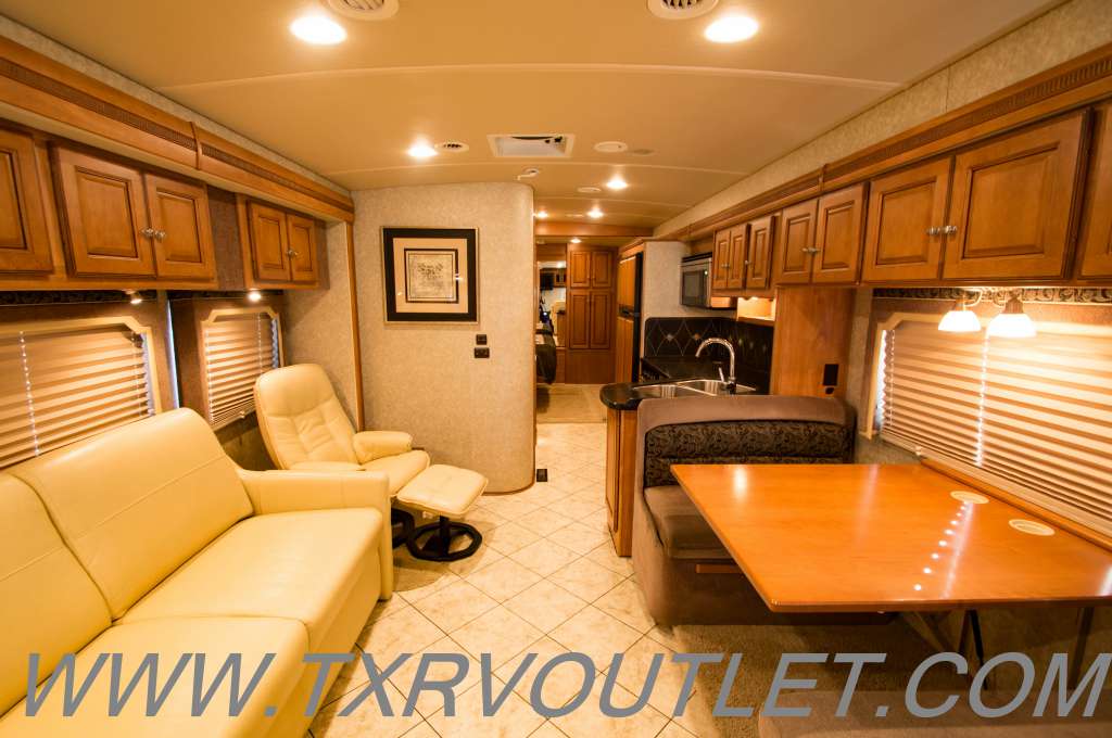 2003 Winnebago MINNIE WINNIE 30V