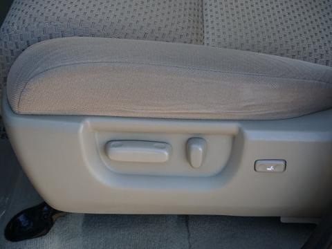 2011 TOYOTA TUNDRA 4 DOOR CREW CAB SHORT BED TRUCK, 0