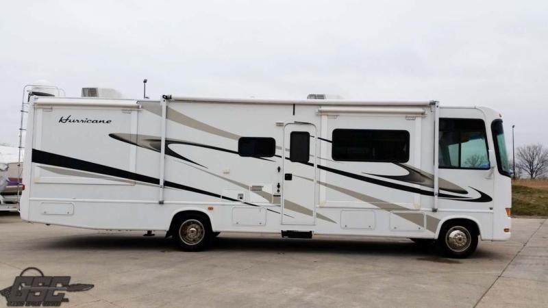 2008 Four Winns Hurricane 32 E Class A  Only 2,599 One Owner Miles