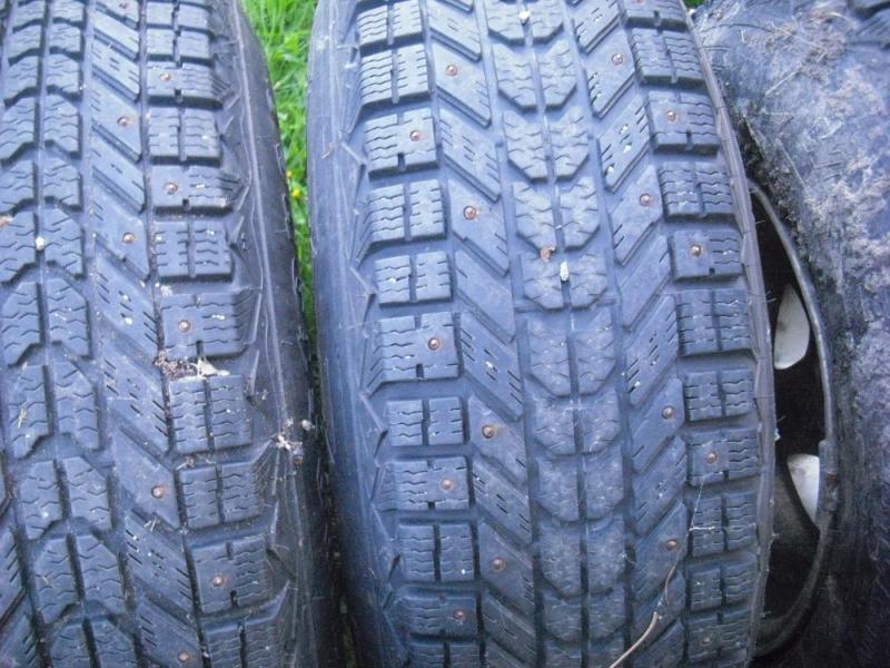 Firestone Winterforce Studded Snow Tires & Rims 235/75R15, 1