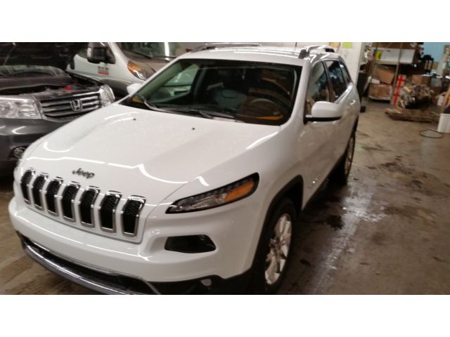 Jeep : Cherokee LIMITED 4x4 2016 jeep cherokee limited 4 x 4 only 2500 miles in mint condition wholesale price