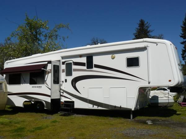 2006 Teton Liberty Experience 36L Like New There is No Better Quality