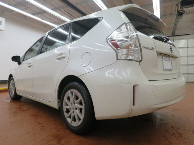 2012 Toyota Prius v Wagon 5dr Wagon Two
