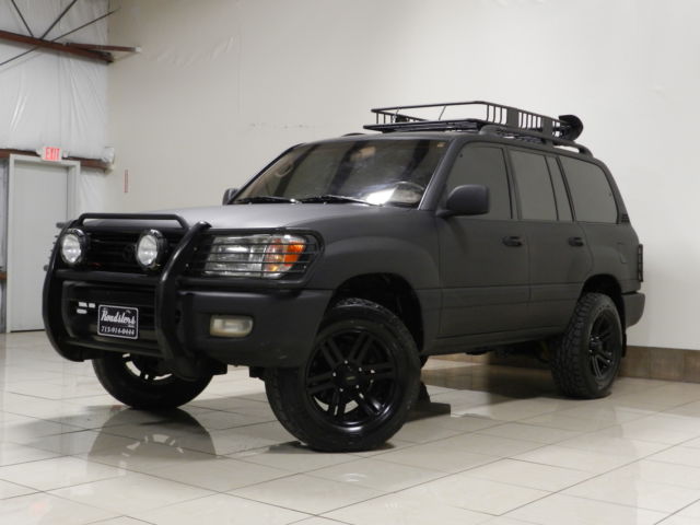 Toyota: Land Cruiser 4dr 4WD TOYOTA LAND CRUISER 4X4 LIFTED FLATE BLACK SUNROOF 3RD ROW TOW