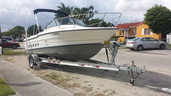 1996 Bayliner 20 Trophy