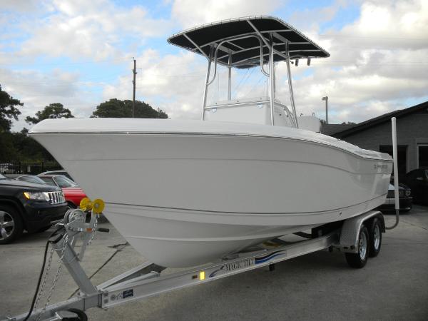 2016 Clearwater 2200 WI Center Console