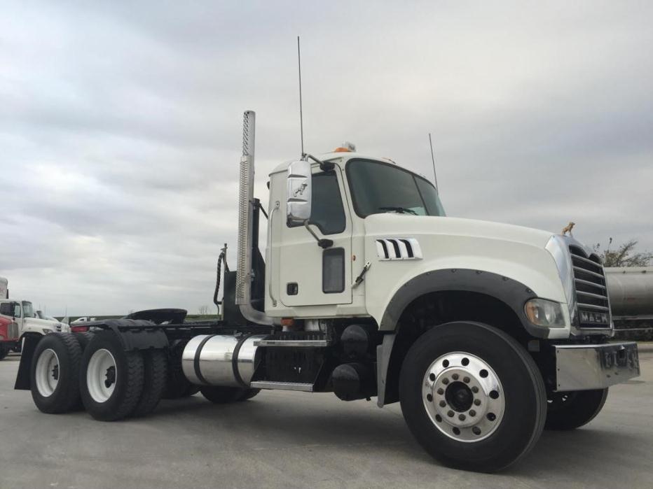 2008 Mack Granite Cv713