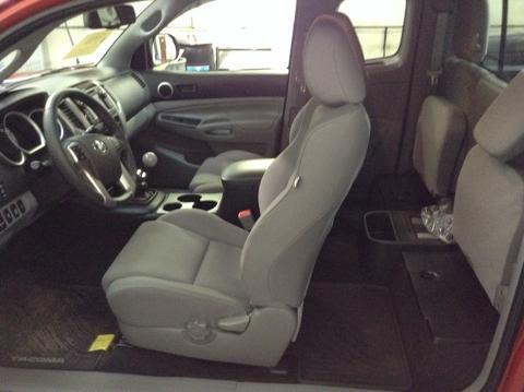 2013 TOYOTA TACOMA 4 DOOR EXTENDED CAB TRUCK, 1