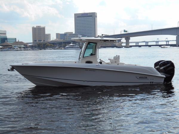 2015 Boston Whaler 280 Outrage