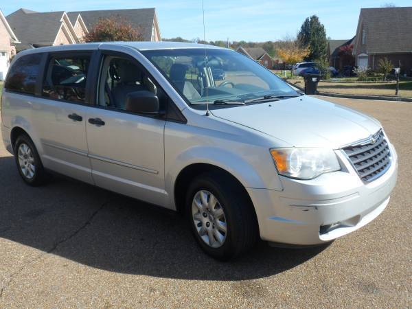 2008 CHRYSLER TOWN AND COUNTRY V6