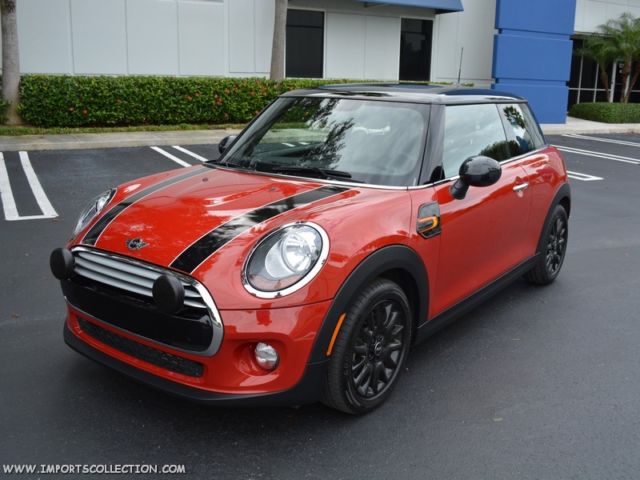 Mini : Cooper NAV MSRP$28K PREMIUM PACKAGE NAVIGATION HARMAN KARDON PANO WIRED CONNECTED SIRIUS TOUCH PAD