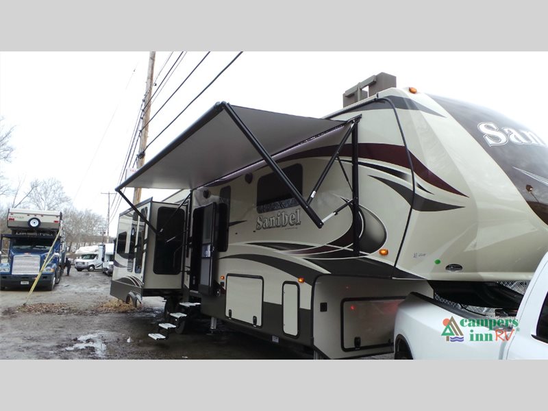 2016 Prime Time TRACER EXECUTIVE SERIES 2727BHD