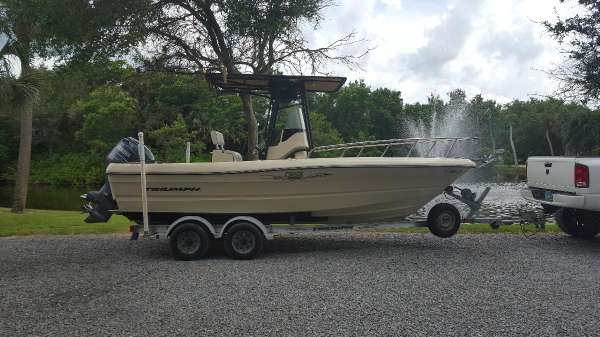 2004 TRIUMPH BOATS 210 Chaos CLECC