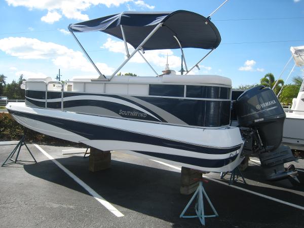 2015 SouthWind 229LC