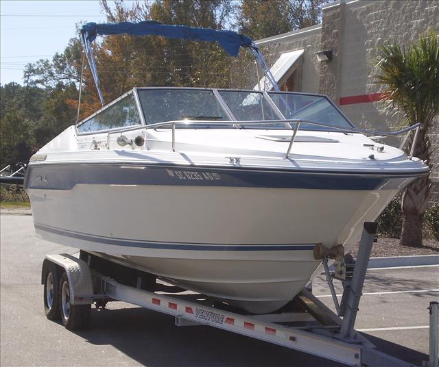 1989 Sea Ray Overnighter 220OV