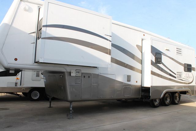 2004 DOUBLETREE Mobile Suites 33RS3