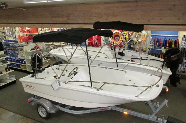 2015 Boston Whaler DEMO 130 Super Sport