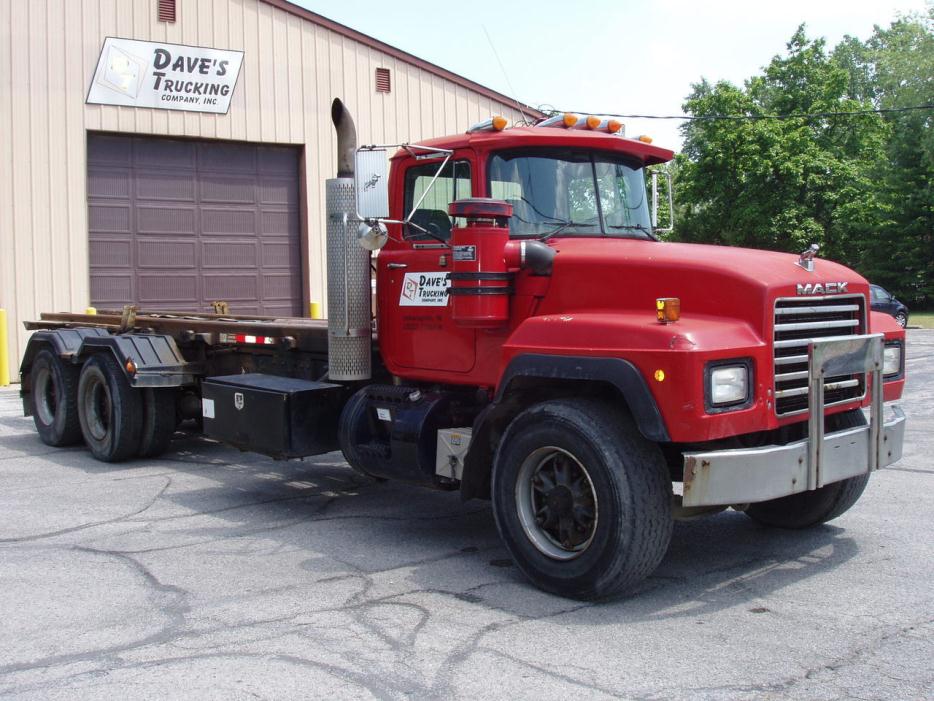 1996 Mack Rd960s