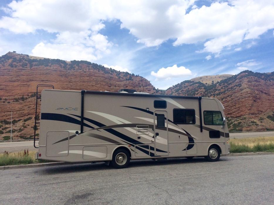 2004 Thor Motor Coach Tahoe