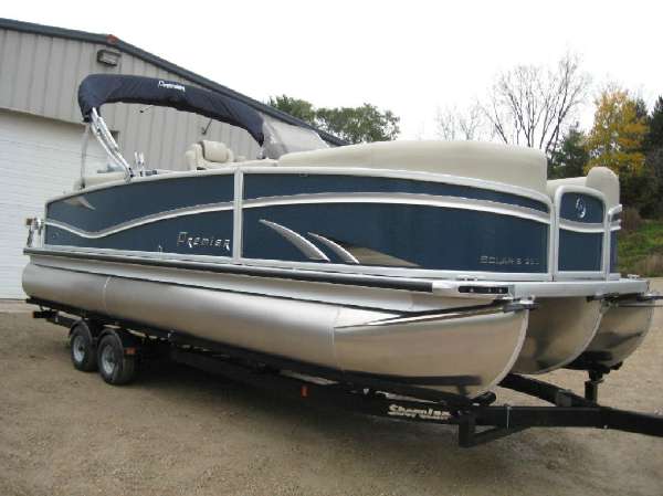 2016 PREMIER BOATS Solaris RF 230