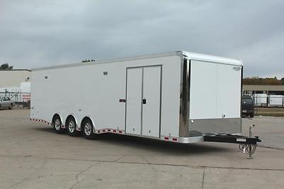 2016 BRAVO ICON 32' car Trailer, Ready for the racetrack !!