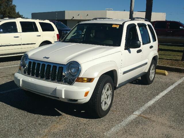 2005 Jeep Liberty Sport Utility 4dr Limited