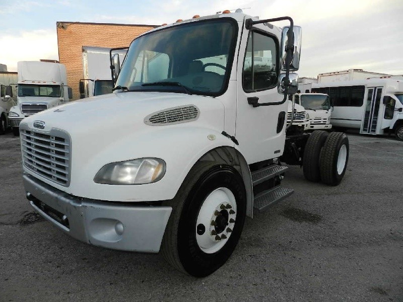 2006 Freightliner Day Cab Single Axle