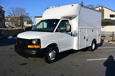 Chevrolet : Express Base Cutaway Van 2-Door 2012 chevrolet express 3500 cutaway enclosed utility 6.0 l v 8 only 62 k short box