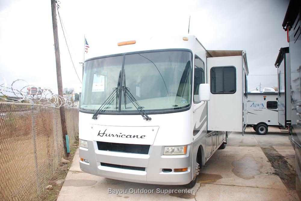 2007 Thor Motor Coach Hurricane 34N