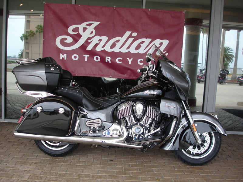 2016 Indian Roadmaster Steel Gray and Thunder Black