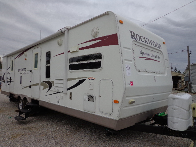 2010 Rockwood FOREST RIVER 8315BSS/RENT TO OWN/NO CRED