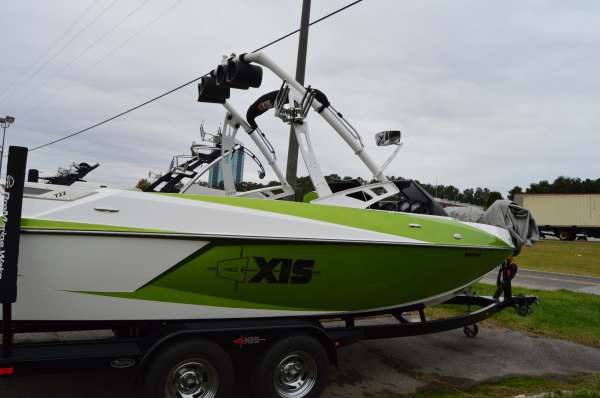 2014 Axis T22