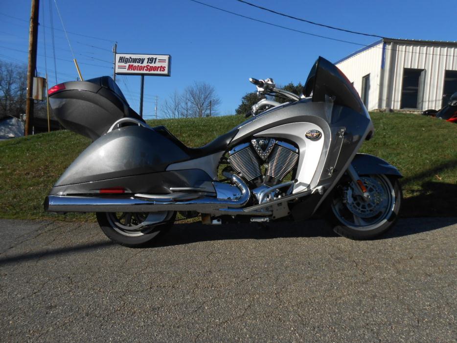 2008 Victory VISION