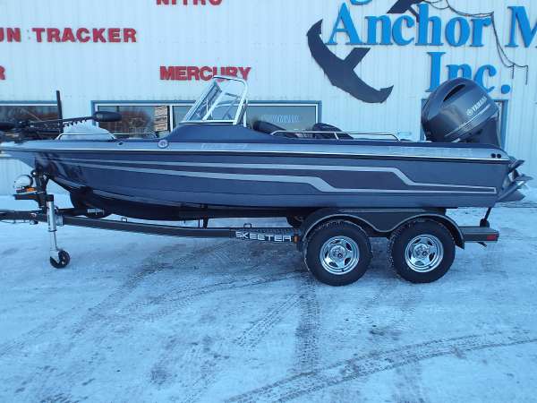 2016 Skeeter MX1825