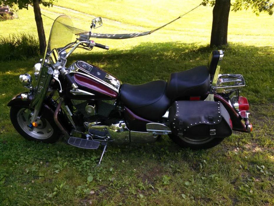 2000 Suzuki Intruder 1500