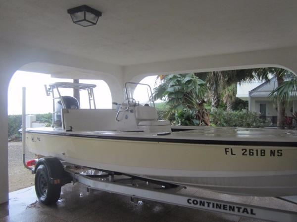 2008 Hewes 18 Redfisher Flats Boat