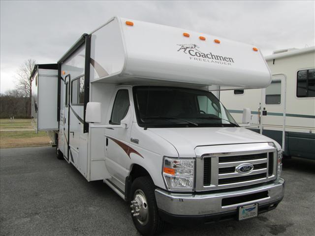 2013 Coachmen Freelander 32BH