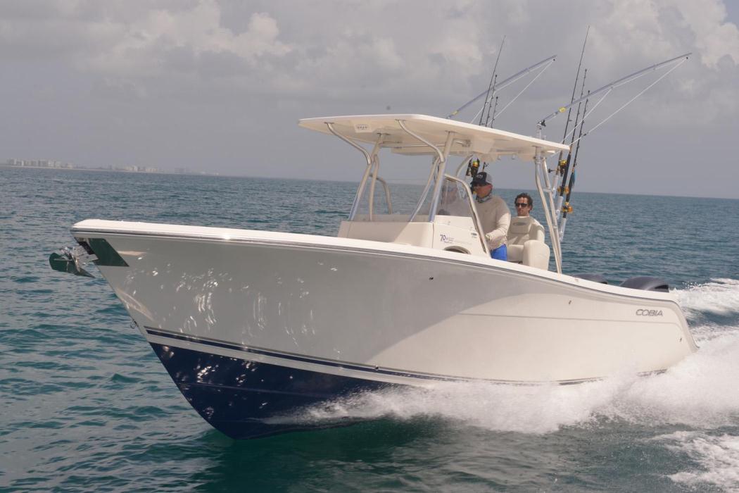 2016 COBIA BOATS 296CC