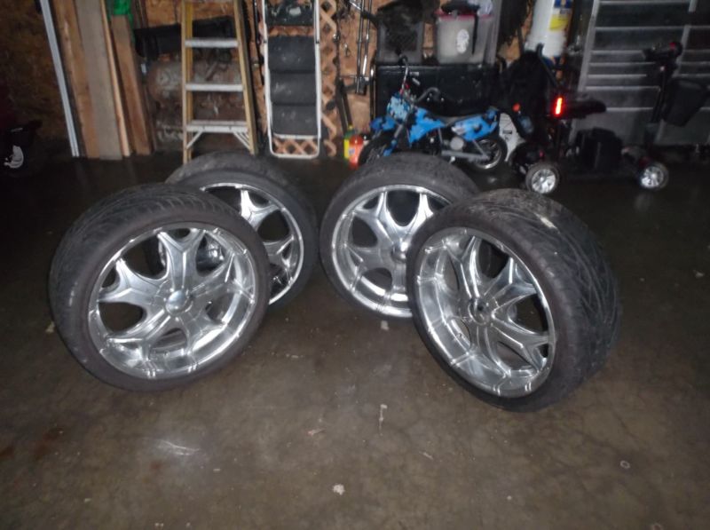 FOUR TIRE'S TOTAL TWO 255/35/20'S ON RIMS AND TWO 245/35/20 ON RIMS, 1