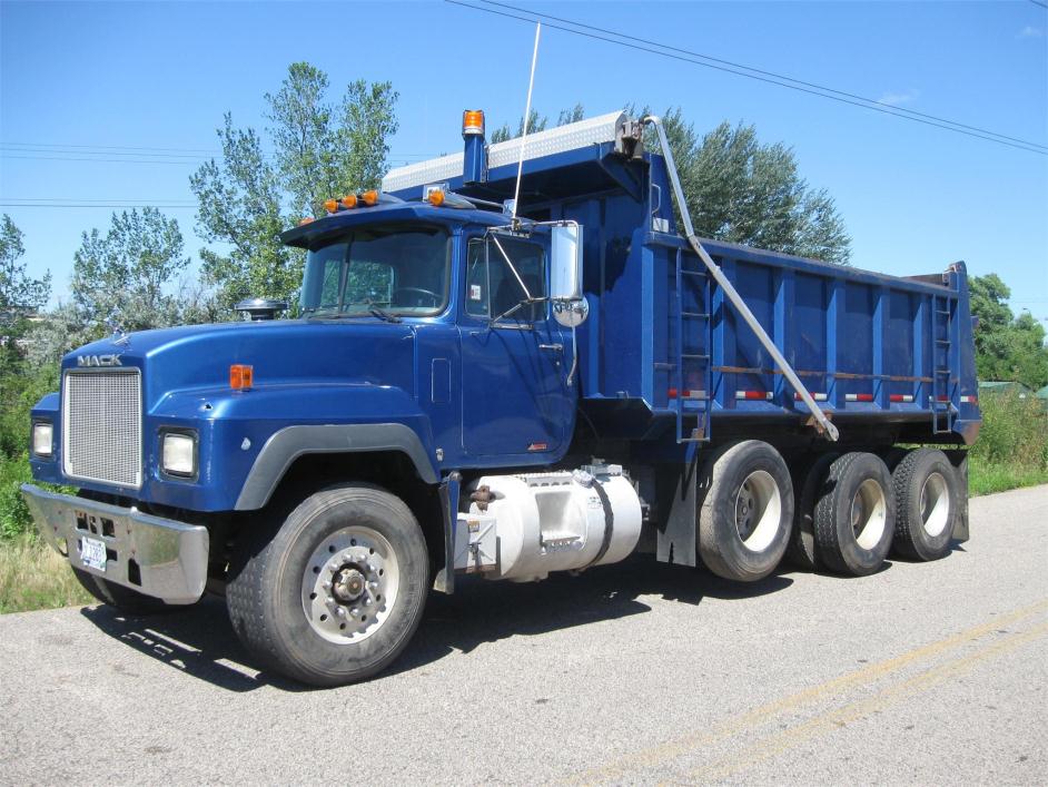 1993 Mack Rd688s