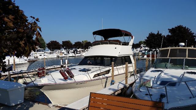 1991 Marinette 34 CONVERTIBLE