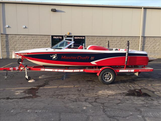 2015 Mastercraft Sport/Ski Boat Prostar