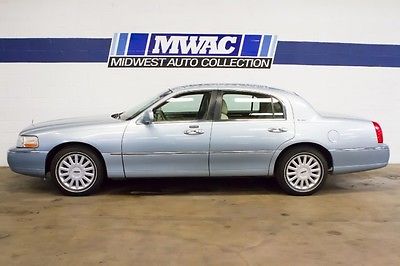 Lincoln : Town Car Signature 1 owner only 13 k miles southern car clean wow rare