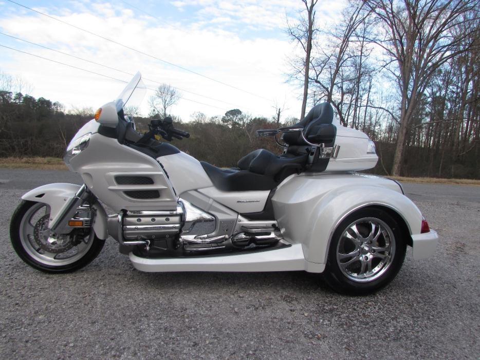 2008 Honda GOLDWING GL1800 LEVEL 4 AIRBAG WITH RUNNING BOARDS