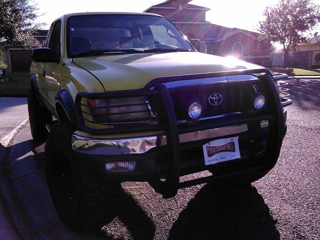 Toyota Tacoma Prerunner 2003 lifted 4 cylinders 2 wd, 1