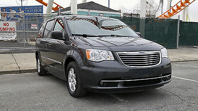 Chrysler : Town & Country Touring 2012 chrysler town country touring one owner clean carfax