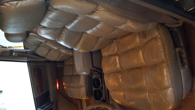 94 grand cherokee limited 4x4  tan leather power seats and back seat