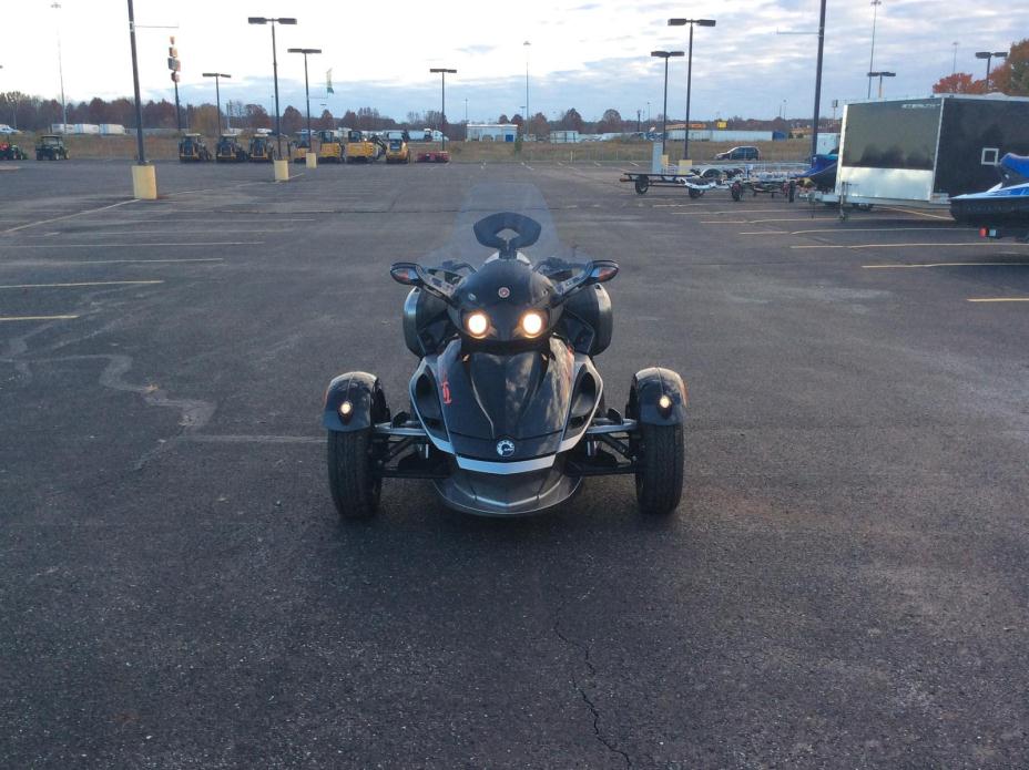2012 Can-Am Spyder RS-S - SE5
