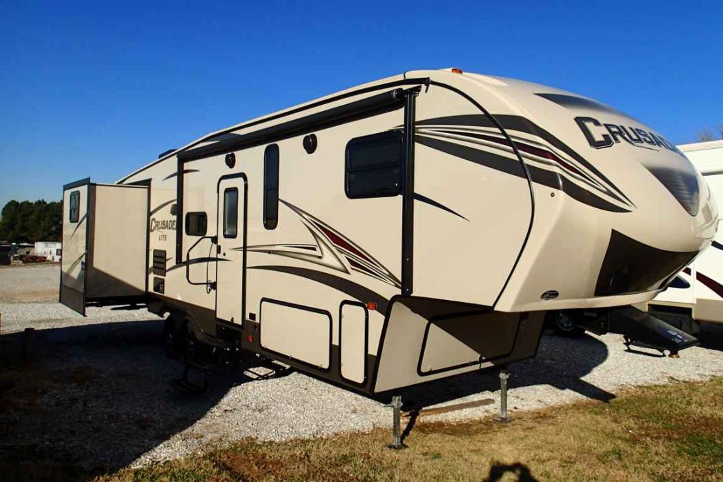 2015 Prime Time Tracer 3200BHT